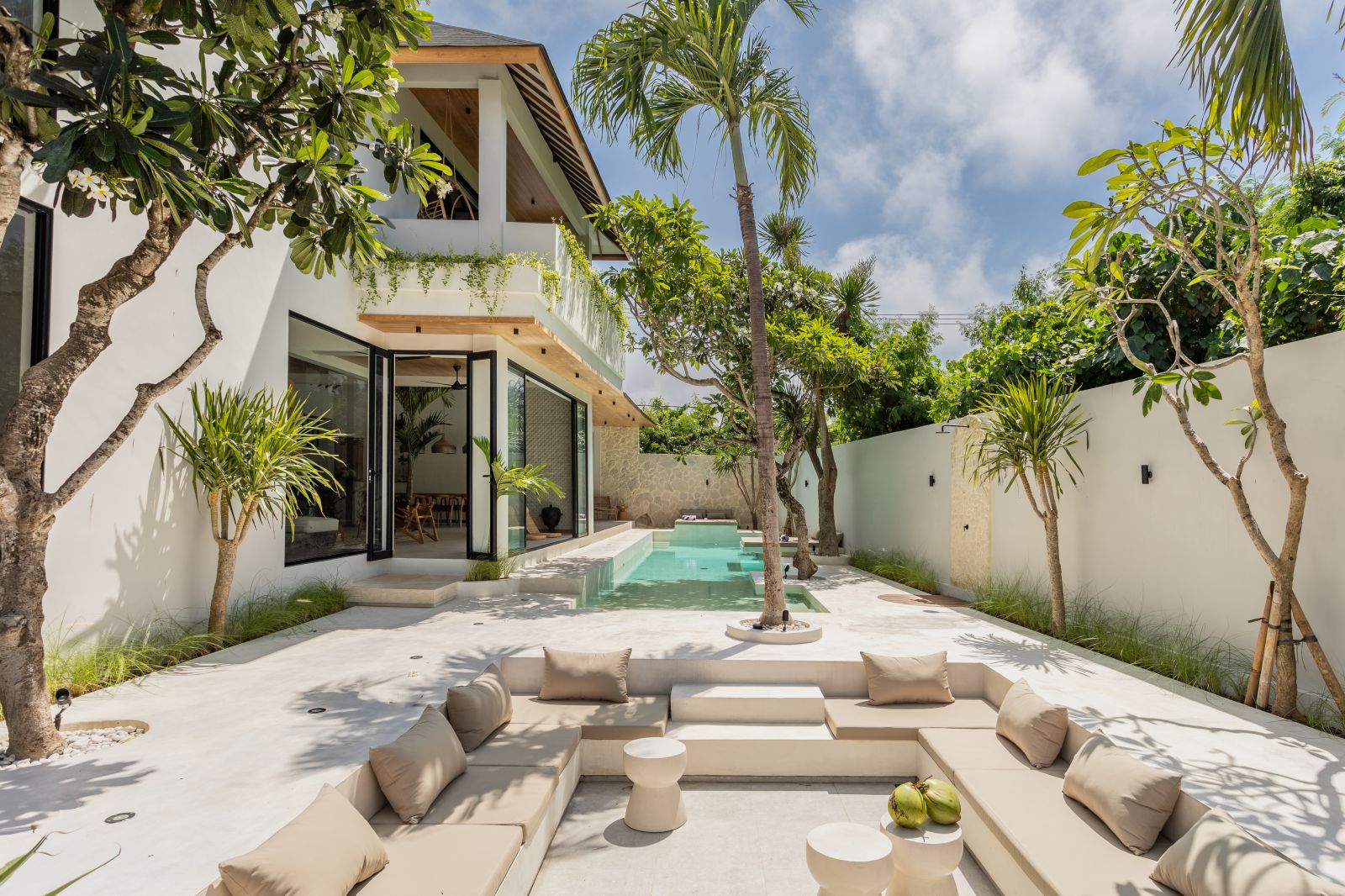TROPICAL OASIS VILLA